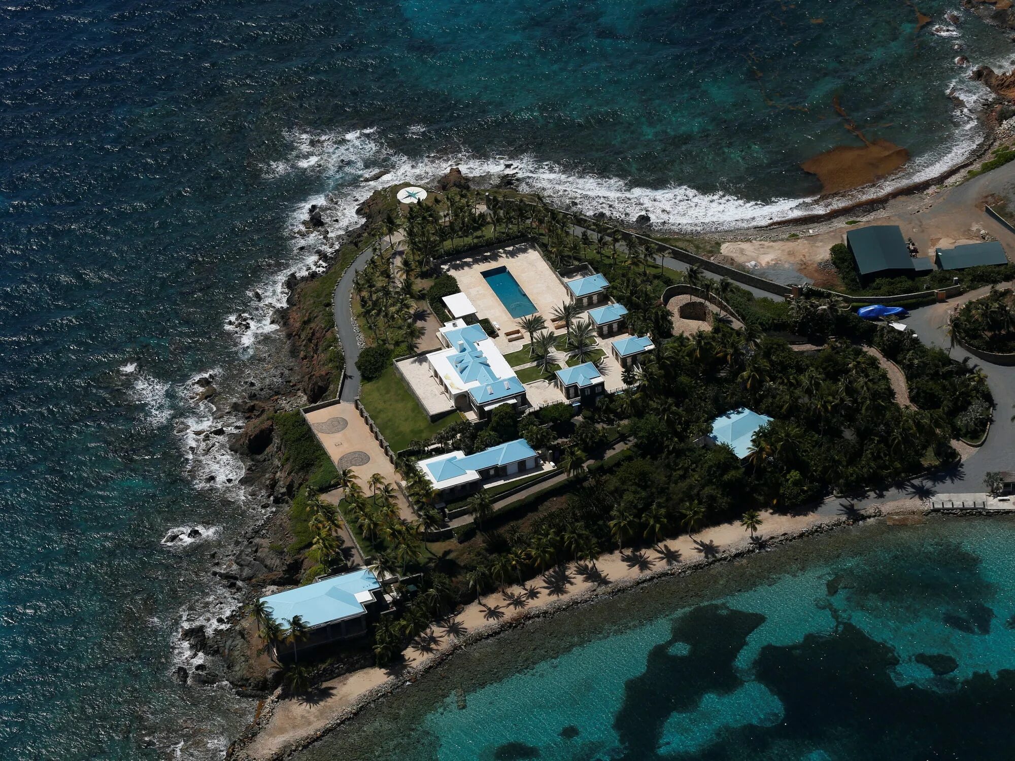 Остров шейна. Jeffrey epstein остров. остров эпштейна адренохром. храм на острове эпштейна. остров джеффри эйнштейна.