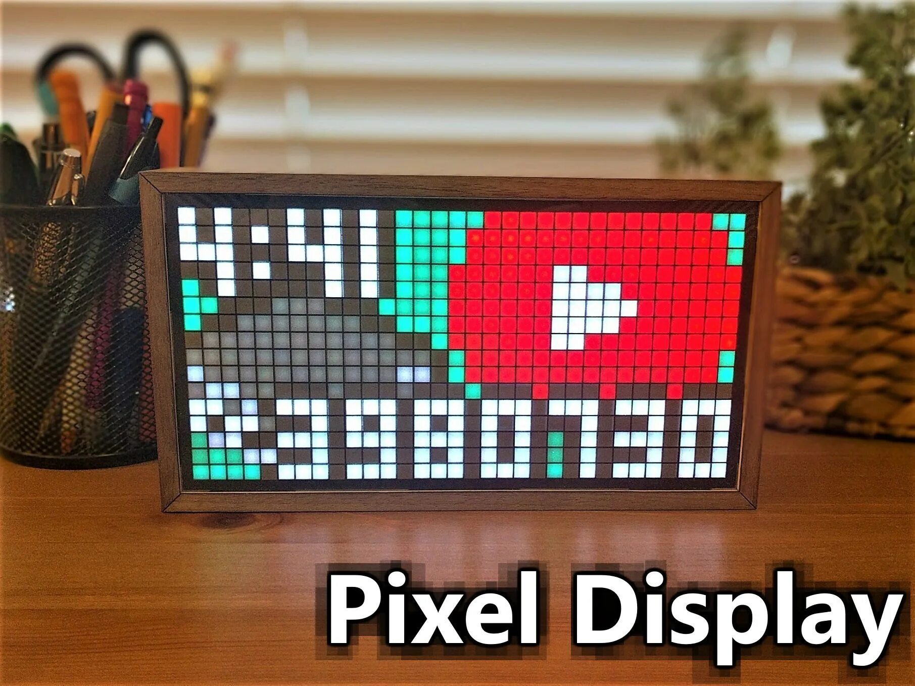 Pixel display. Пиксельный дисплей. пиксельные часы. пиксельные часы настольные. pixel мониторы.