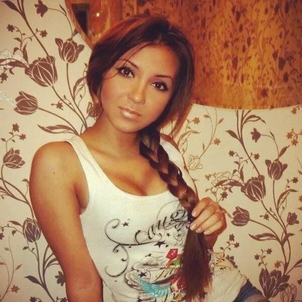 Миранда керр ямочки. Angelina petrova. Фотосессия двух девушек. Модель миранда керр. 102 девушек.