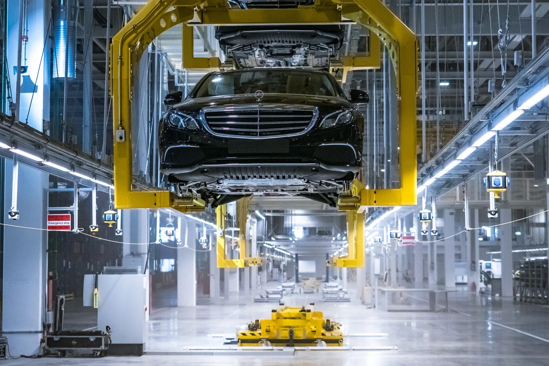 Мерседес Бенц Есипово. Завод Мерседес Бенц в Германии. Завод Mercedes-Benz в Подмосковье. Завод Мерседес в Есипово. Отзыв автомобиля производителем