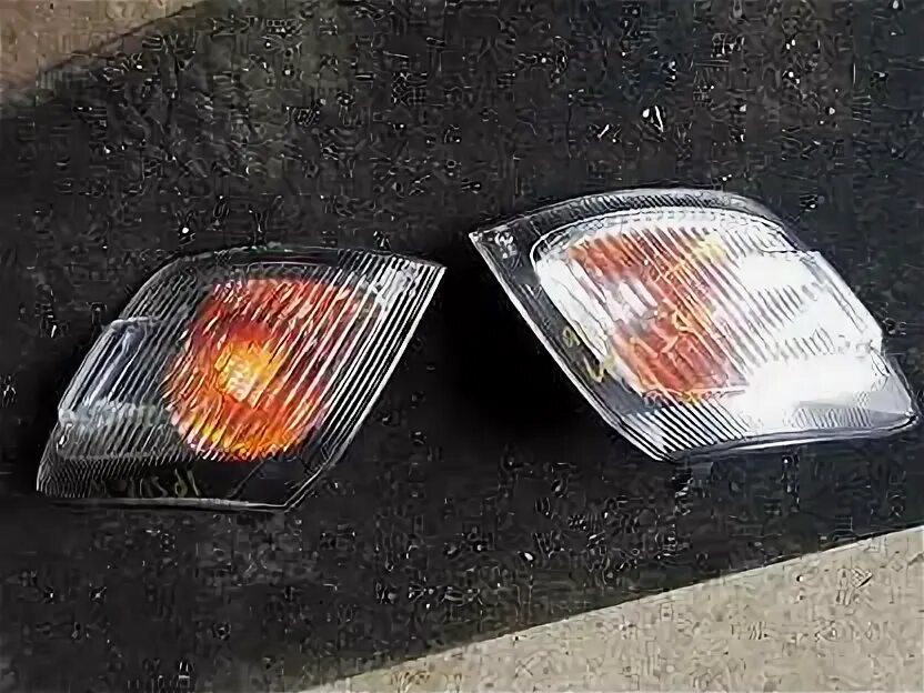 Динамический поворотник тойота авенсис. Повторитель поворотника тойота авенсис 2. Поворотники тойота авенсис. Отражатель поворота тойота каролла е 150. Повторитель поворотника тойота краун 141.