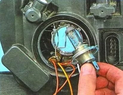 Замена лампы ближнего газель некст