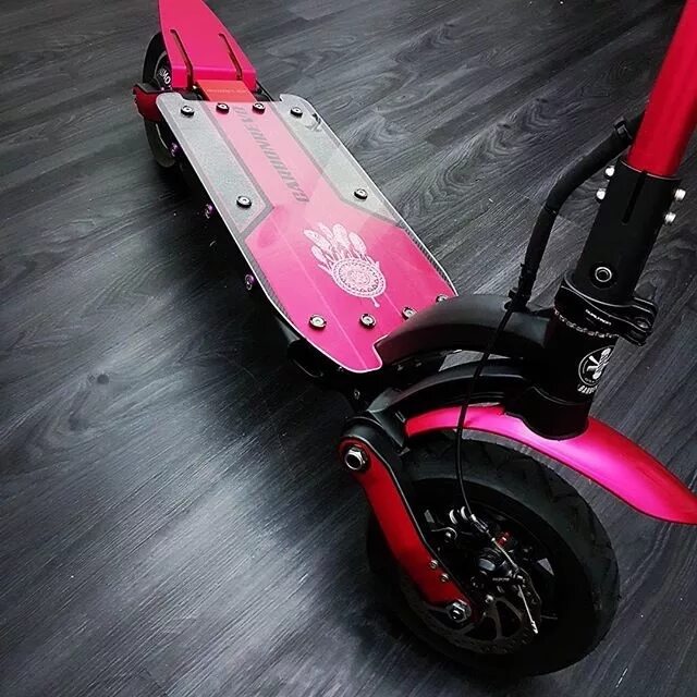 Kugoo v1. Тюнинг электросамоката. Электросамокат dualtron x2. Тюнингованный электросамокат. Тюнинг электросамоката.