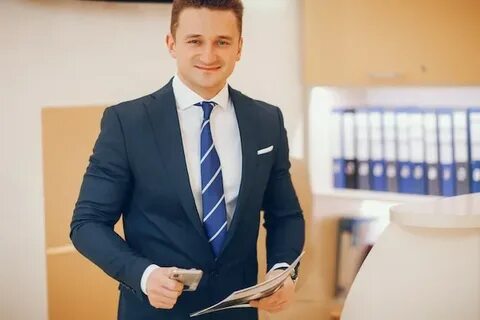 Директор компании стал