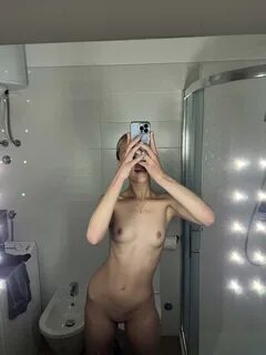 For the tiny boobs lovers 😘.