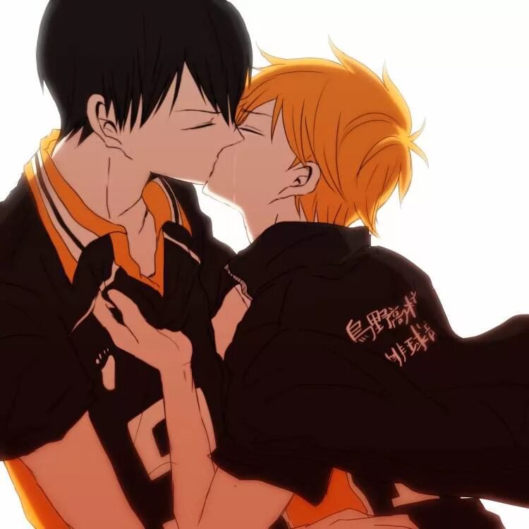 Killer show 01 леви и эрен. Юн тэмин и хан шивон. Пейринг аомине и кагами. Яой 16. Санада юкимура яой.