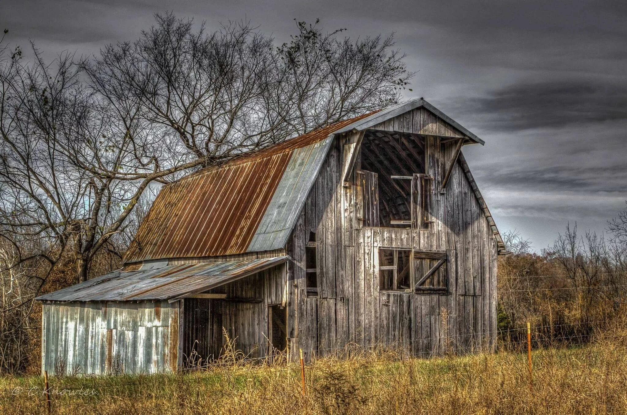 Амбар деревня сша. Сарай число. Фотографии старого кирпичного сарая. Сарай швеция. Здание в поле.