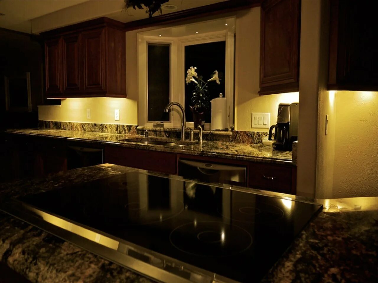 Under cabinet led lighting