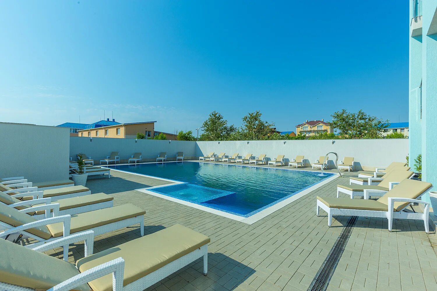 Fioleto ultra all inclusive family resort in miracleon, отель 4*. Алеан фэмили ривьера анапа. Анапа 4 июля 2024. Movenpick анапа отель. Витязево sofgrand.