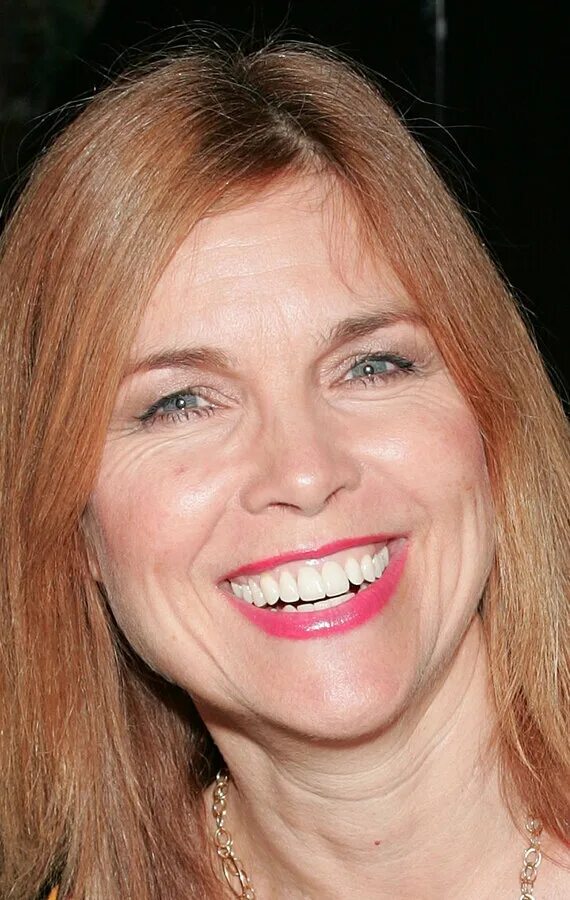 Камилла мор кэрри мор. Кэри мор. Мор, кэри. Кэри мор фото. Камилла мор.