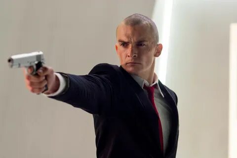 Скачать обои "Агент 47" на телефон в высоком качестве, вертикальные картинки "Аг