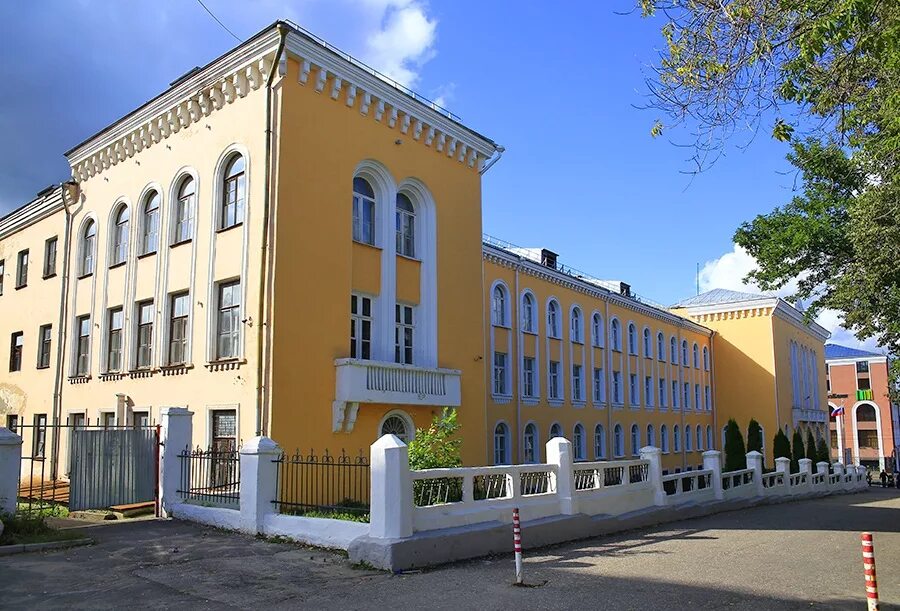 Колледжи владимира после 9. Владимирский строительный техникум.