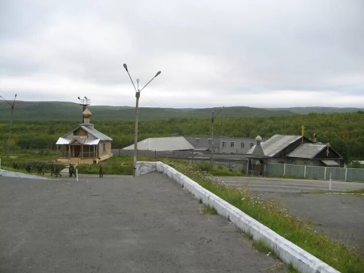 Поселок печенга мурманская область. Кольский полуостров печенга. Печенга церковь. Кольский полуостров никель. Норвежский сайт печенга мурманская.