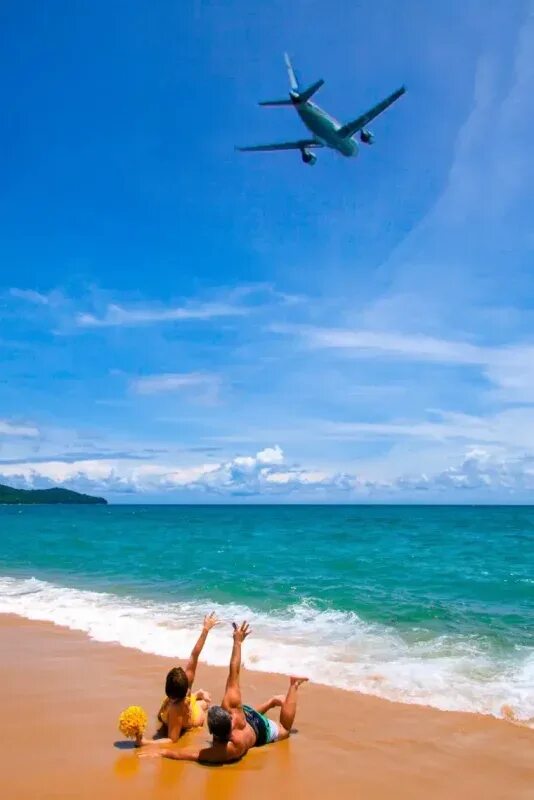 На самолете на море россия. Пляж май као Пхукет. Пляж май Кхао Таиланд. Пляж май као Пхукет самолеты. Пляж Майкао Бич.