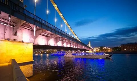 Москва река крымский мост