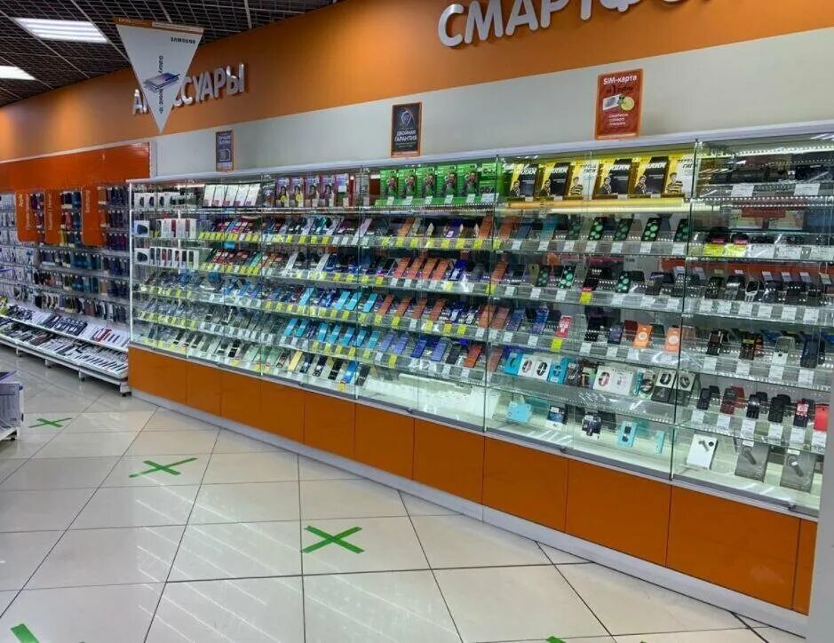 Dns магнитогорск. Днс гостиный двор. днс гостиный двор магнитогорск. гостиный двор магнитогорск магазины. аниме магазин в магнитогорске в гостином дворе.