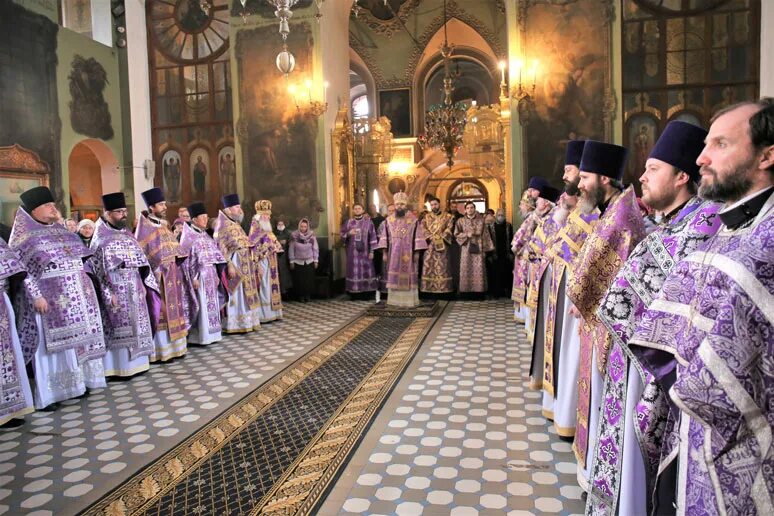 отец николай тихвинский храм алексеевское. тихвинский храм в алексеевском богослужения постом. тихвинский храм в алексеевском расписание. храм тихвинской иконы божией матери в алексеевском ярмарка. расписание богослужений в тихвинском храме ногинска.