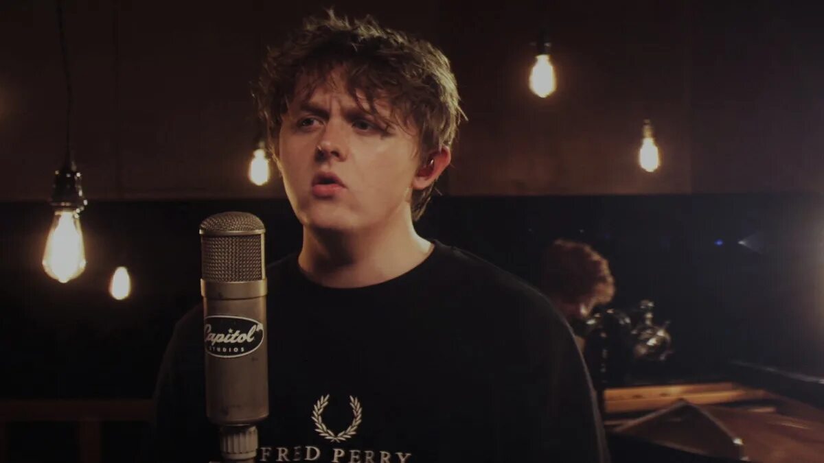 Lewis capaldi loved. Lewis capaldi - someone you loved (madism radio mix). lewis capaldi - someone you loved live. lewis capaldi forget me. nikolas lewis capaldi someone you loved the voice kids 2025.