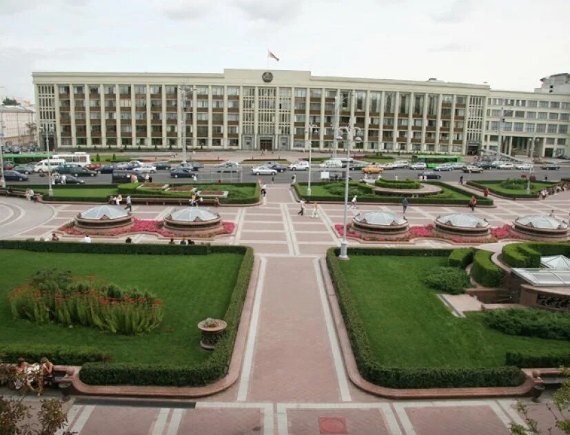 Здание горисполкома. Мэрия минска. Минский исполком. Минский городской исполнительный комитет. Минский исполком.