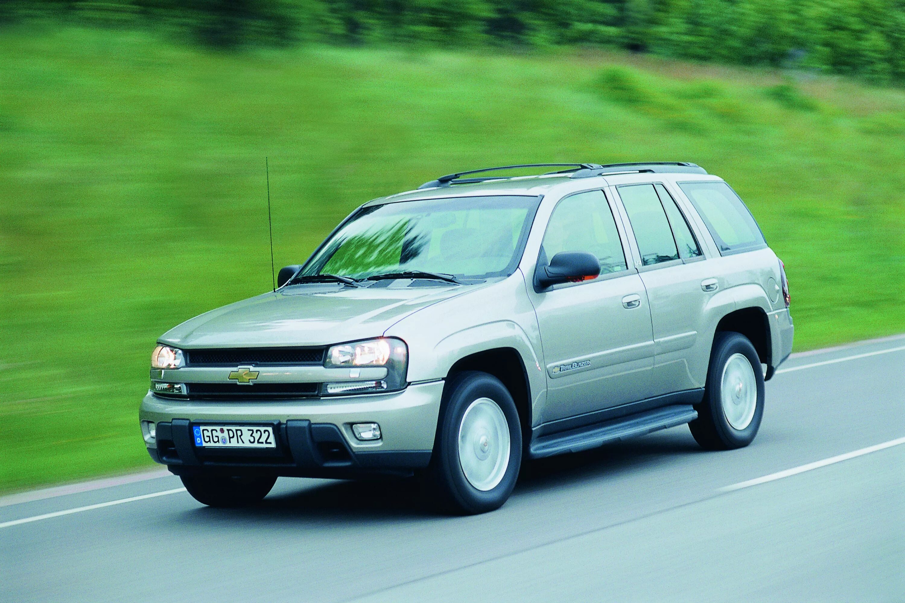 Шевроле трейлблейзер поколения. Chevrolet trailblazer 2001. Chevrolet trailblazer 2001-2009. Chevrolet trailblazer 1 поколения. Chevrolet trailblazer 2000.