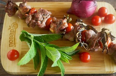 Шашлык с чесноком и луком