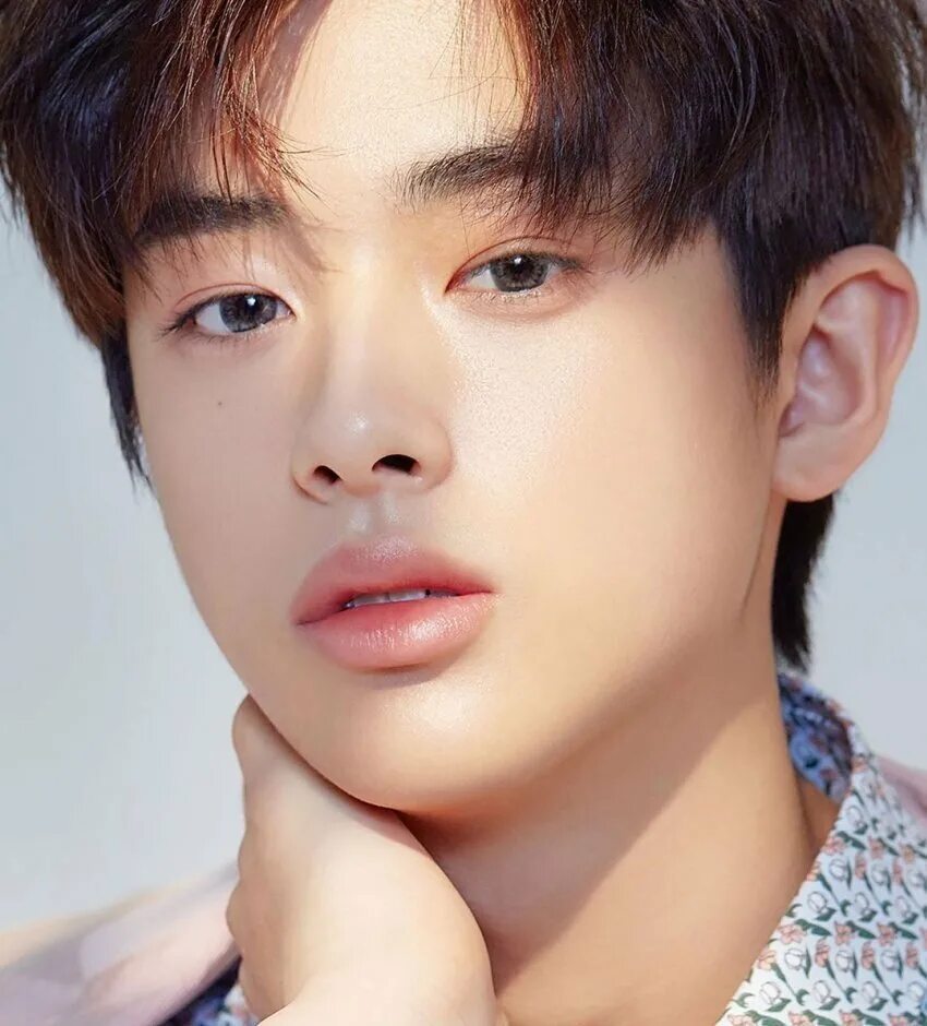 Мин гю. Мин гю. Kim min kyu 김민규. Мин гю актер. Kim sung-kyu (actor, born 1986).