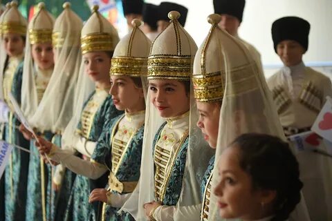 Коренной житель майкопа 4 буквы сканворд