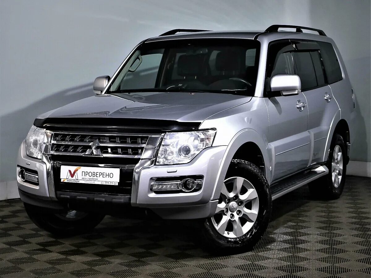 Mitsubishi pajero 2015. Митсубиси Паджеро 2015. Mitsubishi Pajero 4 поколения. Mitsubishi Pajero IV 2015. Джип Митсубиси Паджеро 2015.