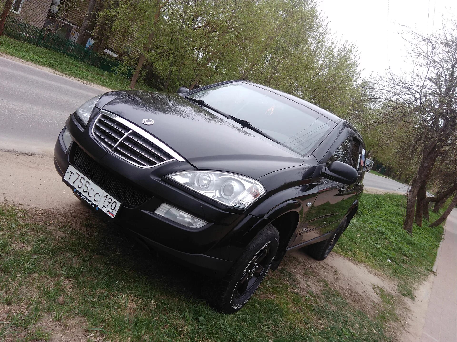 SSANGYONG Kyron 2.3. Санг ёнг Кайрон 2.3 бензин. SSANGYONG Kyron Tuning. Ссанг енг Кайрон тонированный.