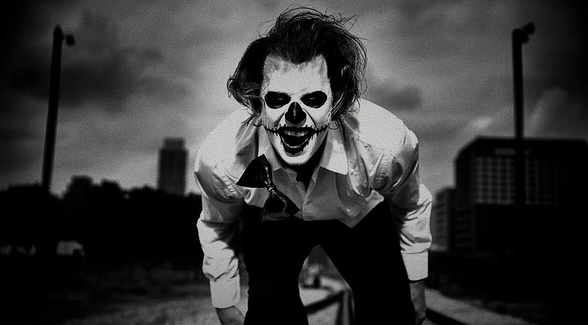 Психические расстройства. Сумасшедший парень. Сумасшедший парень этого района дорама 2021. Дин брэдшоу. Сумасшедший парень этого района дорама.