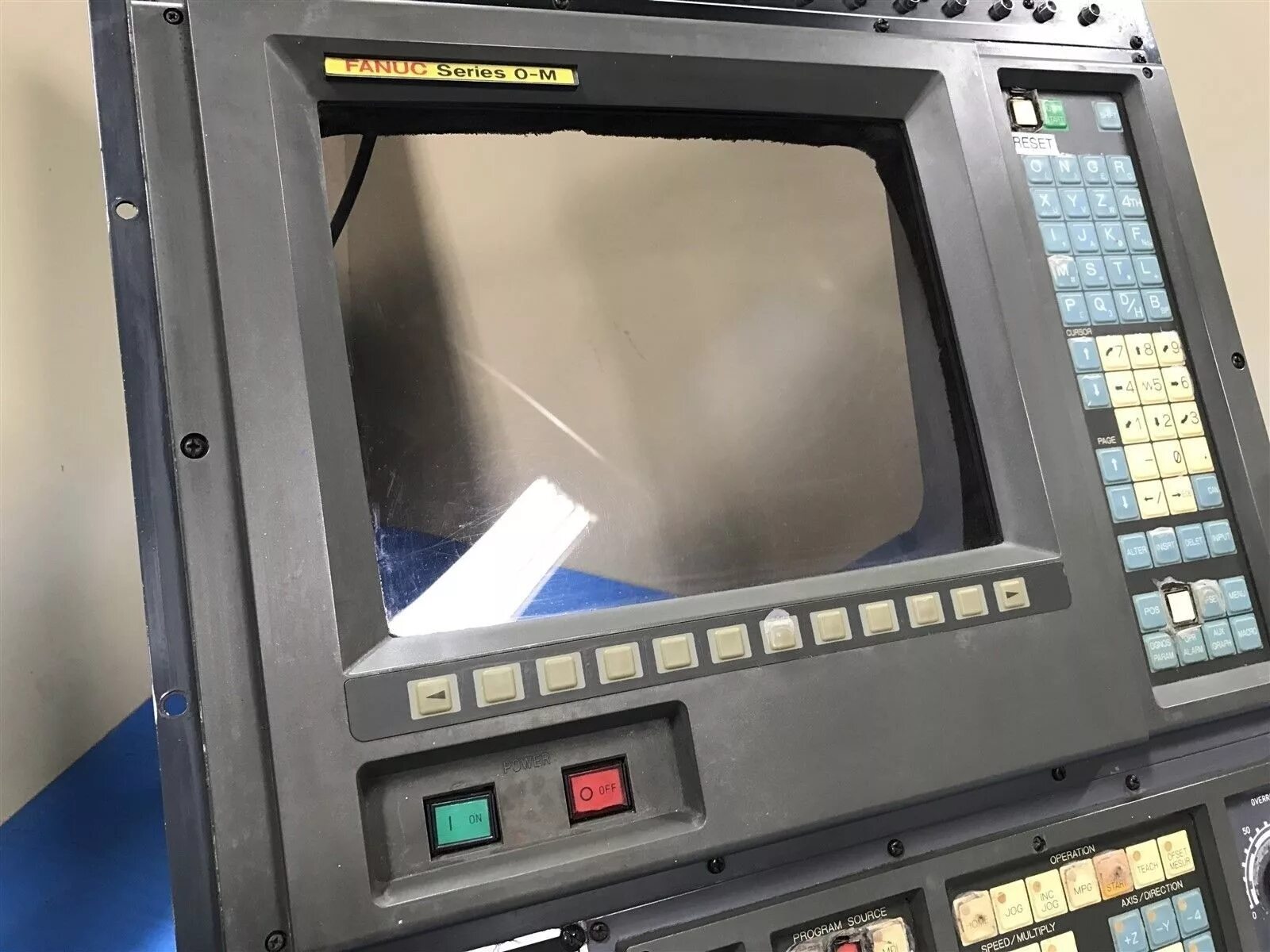 Токарный с чпу siemens 828 d. Система чпу szgh 1000. Панель чпу. Чпу siemens sinumerik 828d. Токарный станок с чпу fanuc.