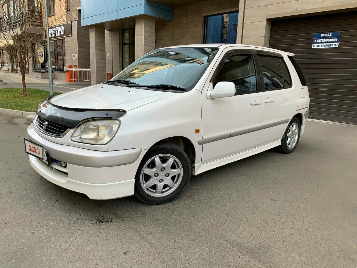 тойота раум 2001 года. Toyota raum 1. тойота раум белая. Toyota raum 2001 года. Toyota raum синяя.