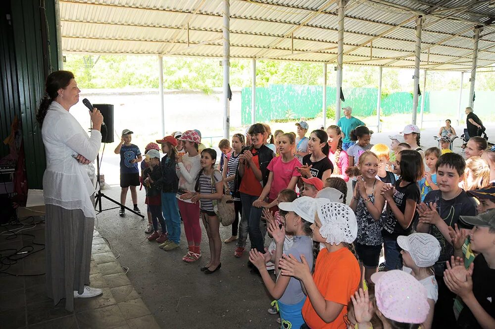 красный десант лагерь. ростовская область неклиновский район село красный десант лагерь мир. красный десант ростовская область лагерь. пансионат красный десант неклиновский район. красный десант 2015 год.