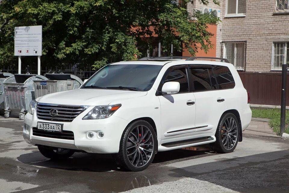 Https r 24. R22 на Лексус LX. Лексус LX на r24. Lexus LX 570 r24. Lexus LX 570 белый.