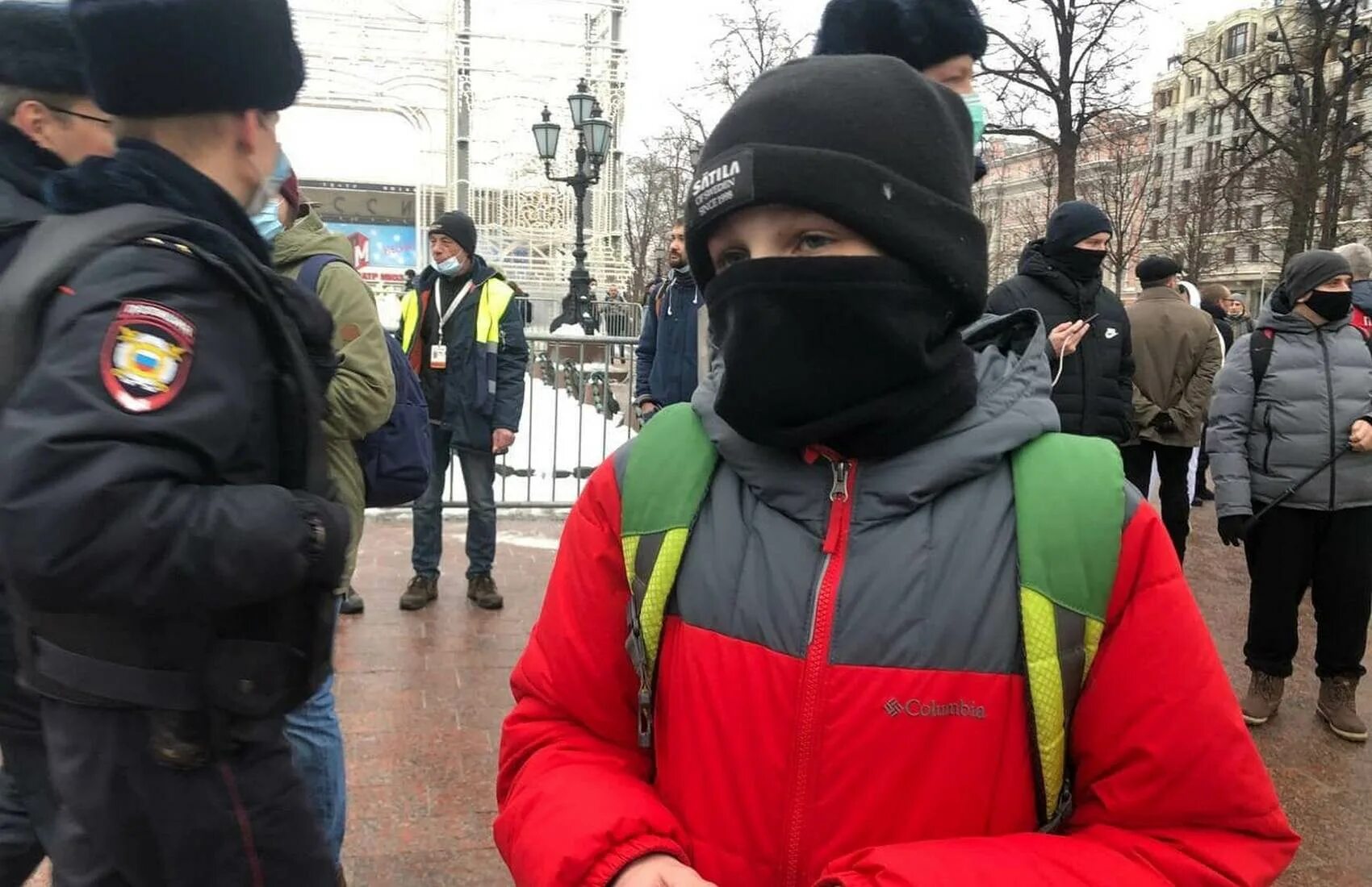 Школьника задержали на митинге. Задержание детей на митинге в Москве. Протест подростка. Школьники на митинге. Митинг подростков