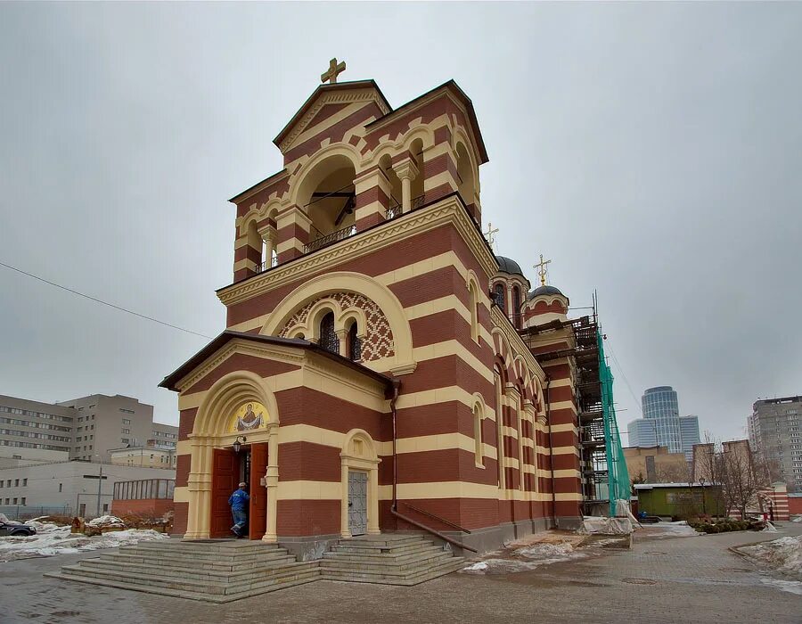 Церковь иконы божией матери "отрада и утешение" пермь. Храм при боткинской больнице в москве. Храм иконы божией матери «отрада». Храм рядом с боткинской больницей. Храм на территории боткинской больницы.