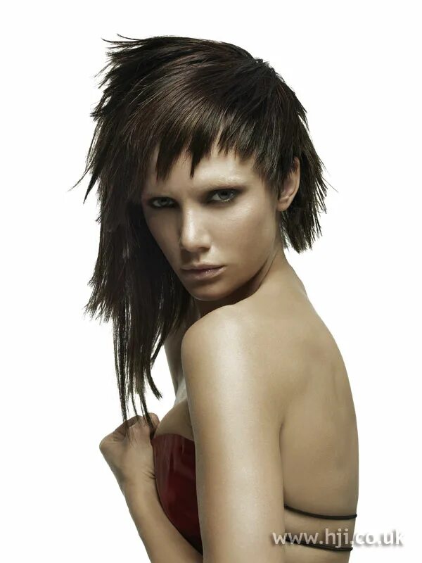 2007 red choppy hairstyle