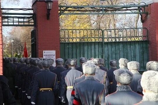 Похоронили жванецкого. Похороны Михаила Жванецкого Новодевичье кладбище. Похороны Жванецкого. Похороны Жванецкого в Москве.