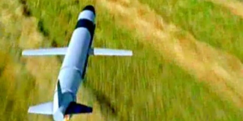 Х 55 крылатая. Х-101 стратегическая Крылатая ракета. Х-55 Крылатая ракета. Х-101, «Калибр». Российская Крылатая ракета х-555.