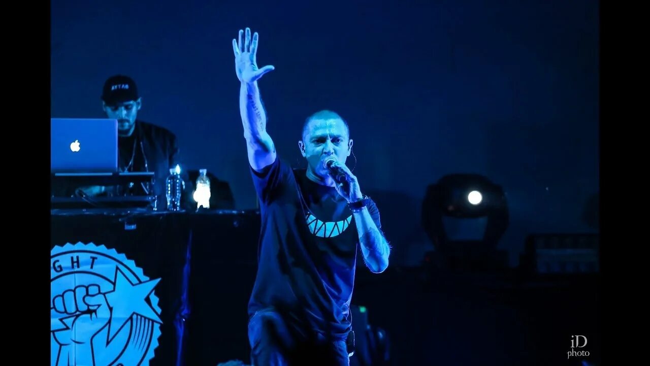 Oxxxymiron город под подошвой. Окси город под подошвой. Оксимирон город. Город под подошвой обложка.