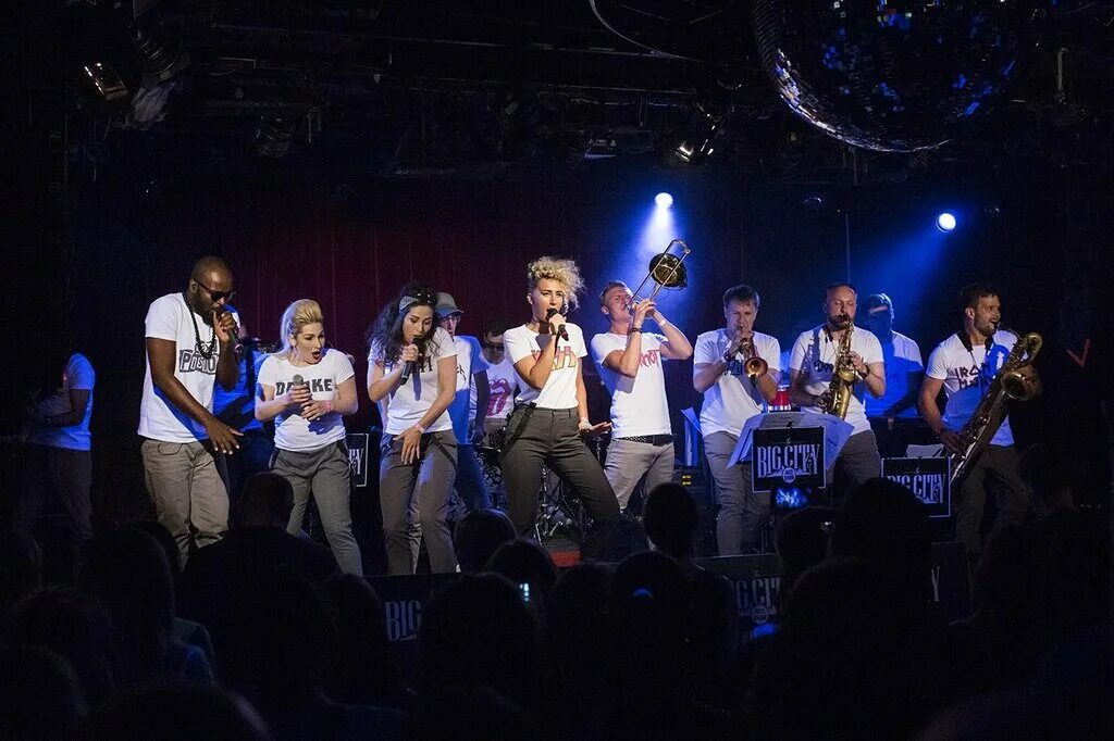 Starteam долгопрудный. шоу в москве. Moscow show логотип. экстраваганза зазеркалье. независимый автосалон в москве.