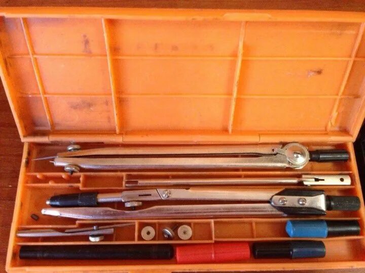 Циркуль brauberg «architect», 135 мм, подстраиваемая игла, чехол, 210315 фото. Штурманский прокладочный инструмент. Циркуль для детей. Циркуль чертежный профессиональный. Циркуль инженерный.