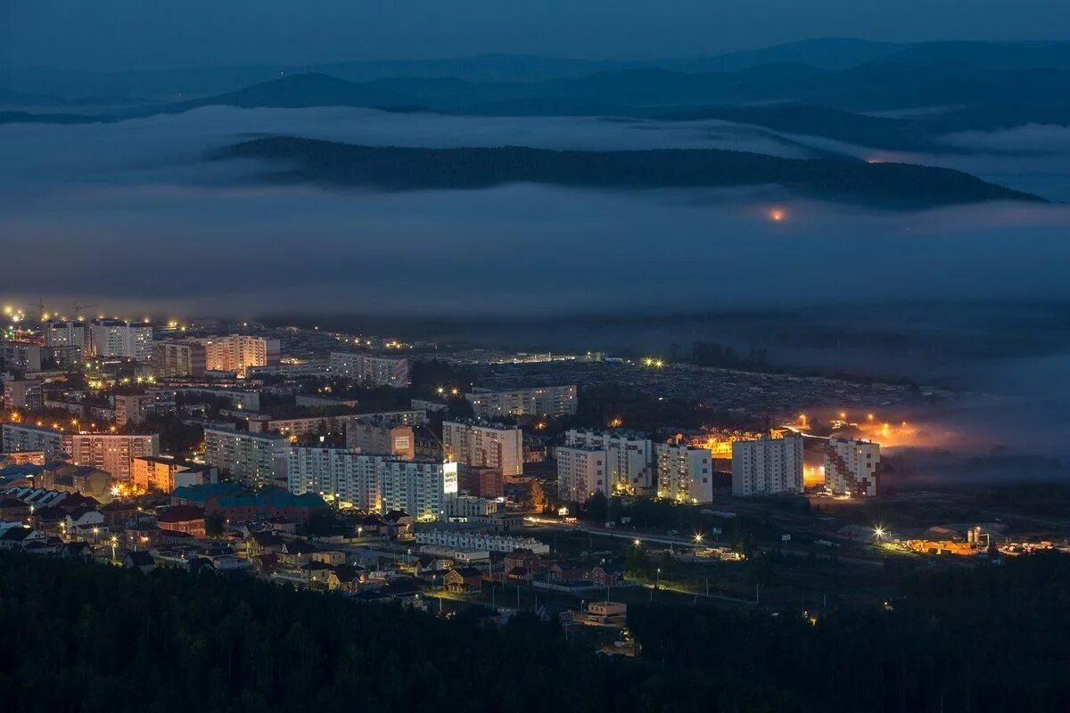 Город в челябинской области 5. Южный Урал Миасс. Урал город Миасс. Миасс город Южный Урал. Миасс город в золотой долине.