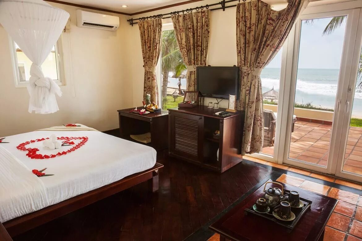 Swiss village resort phan thiet. Swiss village resort phan thiet. Victoria beach resort spa. Phu hai resort 4 вьетнам фантьет. Victoria phan thiet beach resort & spa.
