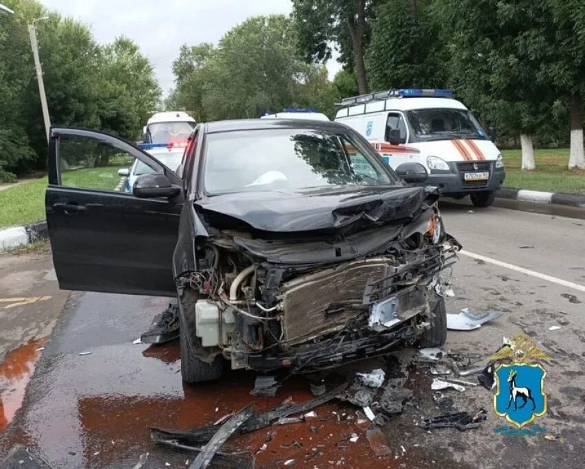 Дтп плохо водителю. Дтп плохо водителю. Дтп в омске вчера на маркса. Дтп череповца с максимом орловым. Дтп плохо водителю.