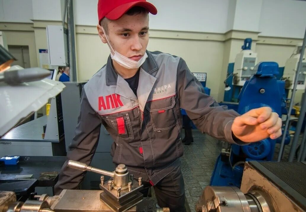 Алабуга скиллс 2025. Конкурс профмастерства. конкурс профмастерства фото. конкурс профмастерство по сварке в казани в 2025 году. алабуга скилс 2025 открытие.