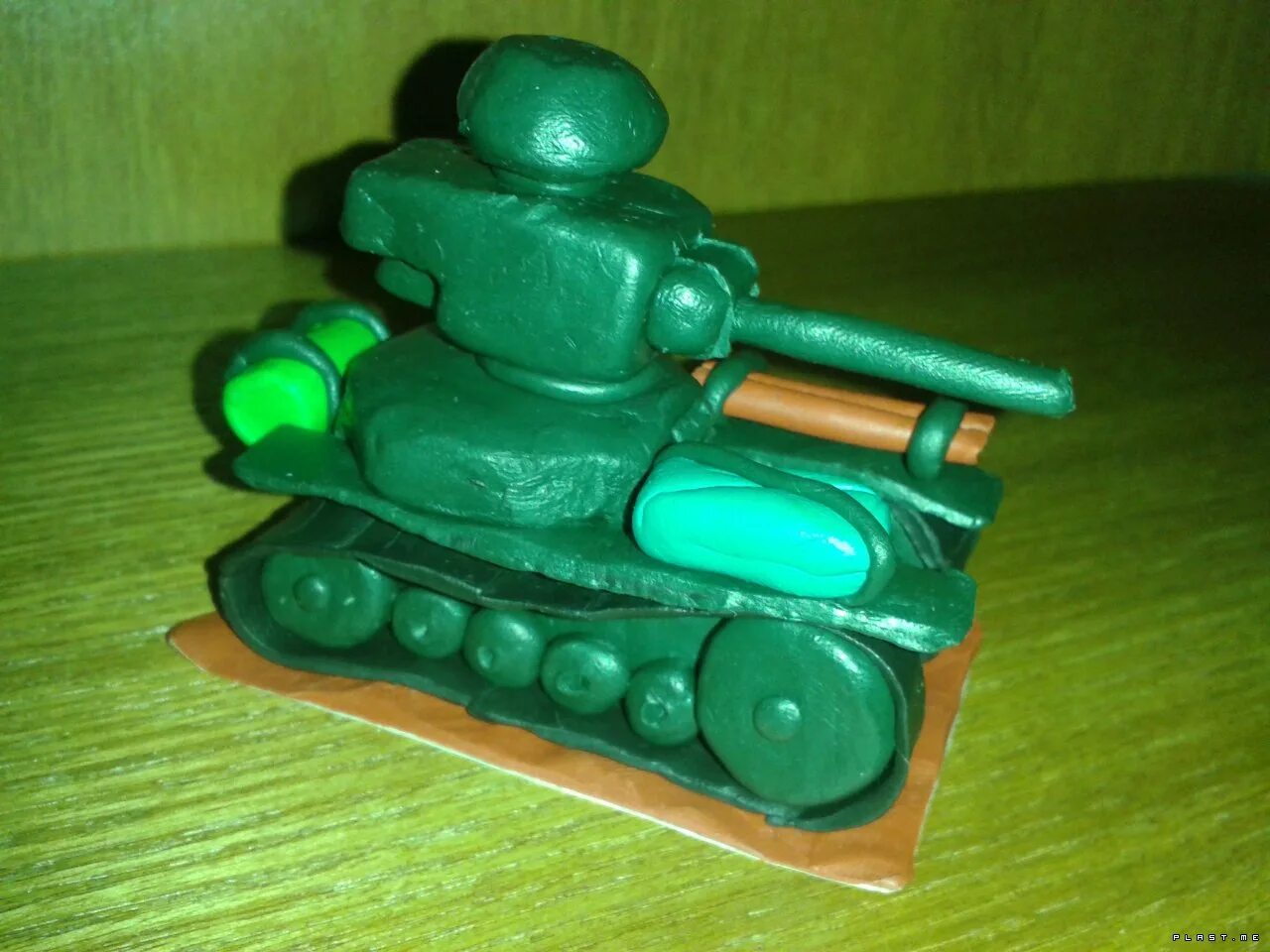 танк из пластилина поэтапно т-34. как слепить технику. танк». поделка на 23 февраля танк из пластилина для детей. танк лепка т-34.