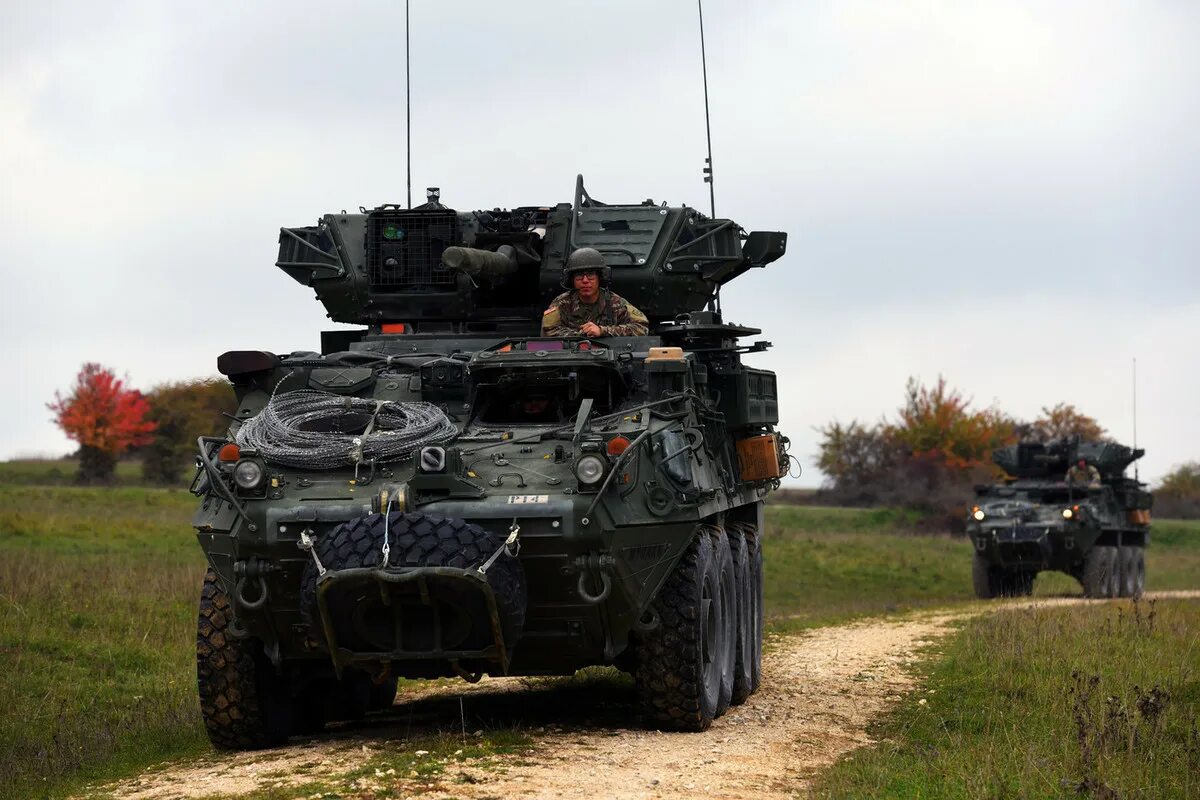 Новый страйкер. БТР м1126 Страйкер. Бронетранспортеров Stryker. М1126 Stryker. БТР США Страйкер.