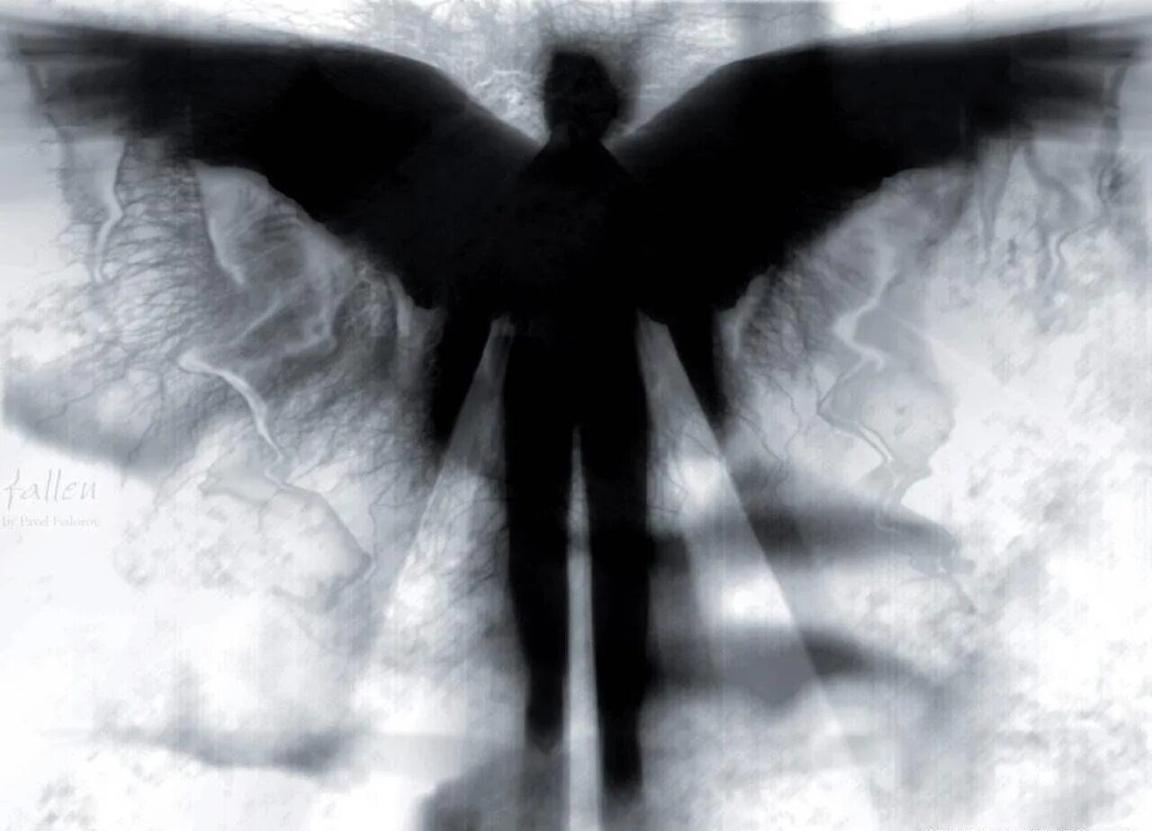 Черный ангел. Человек с черными крыльями. Ангел смерти азраил тату. Черный ангел человек. Черный ангел человек.