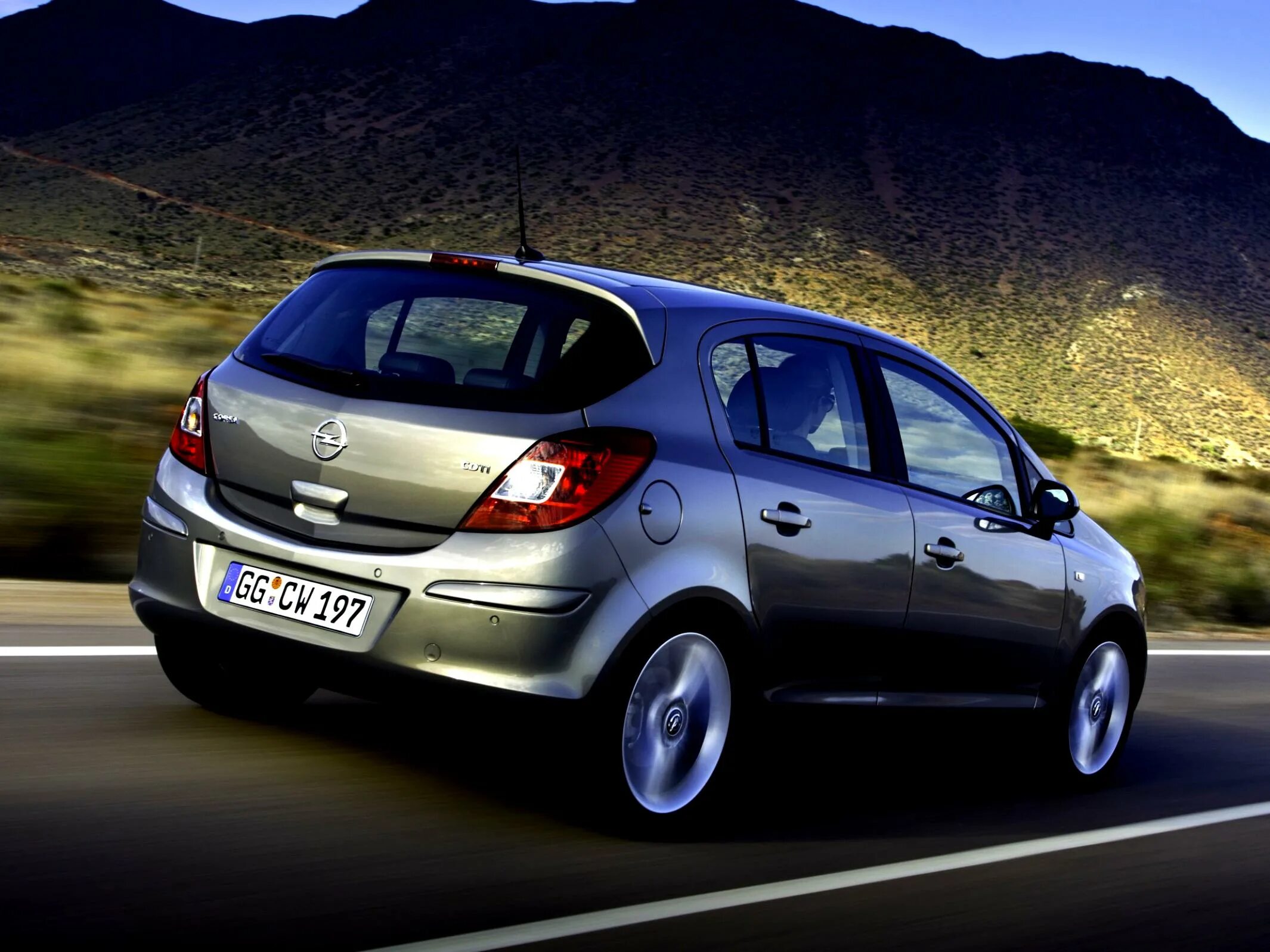 Корса рс. Опель корса 5 дверный. опель корса д 1.2. opel corsa d 2006. opel corsa d 5 дверей.